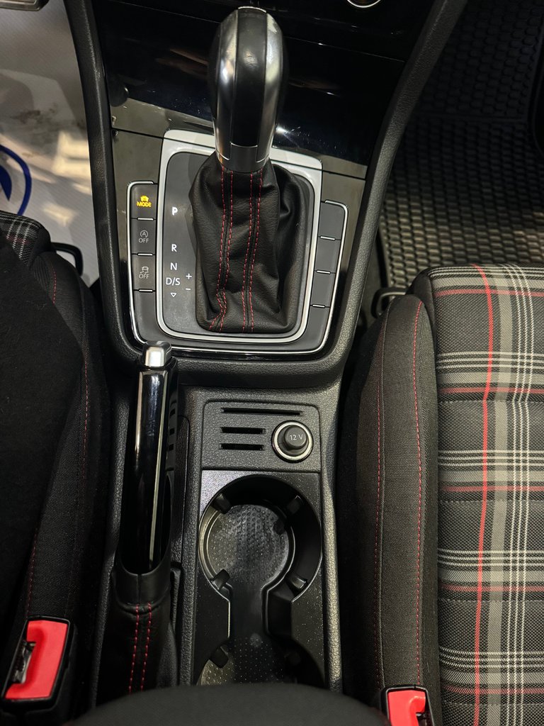 2018 Volkswagen Golf GTI Autobahn + DSG + TOIT + CARPLAY +