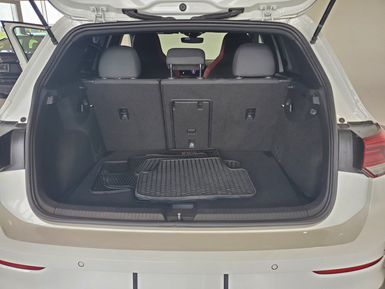 Volkswagen Golf GTI AUTOBAHN + TOIT + CAMERA + TISSU CLARK + WOW!+++ 2022