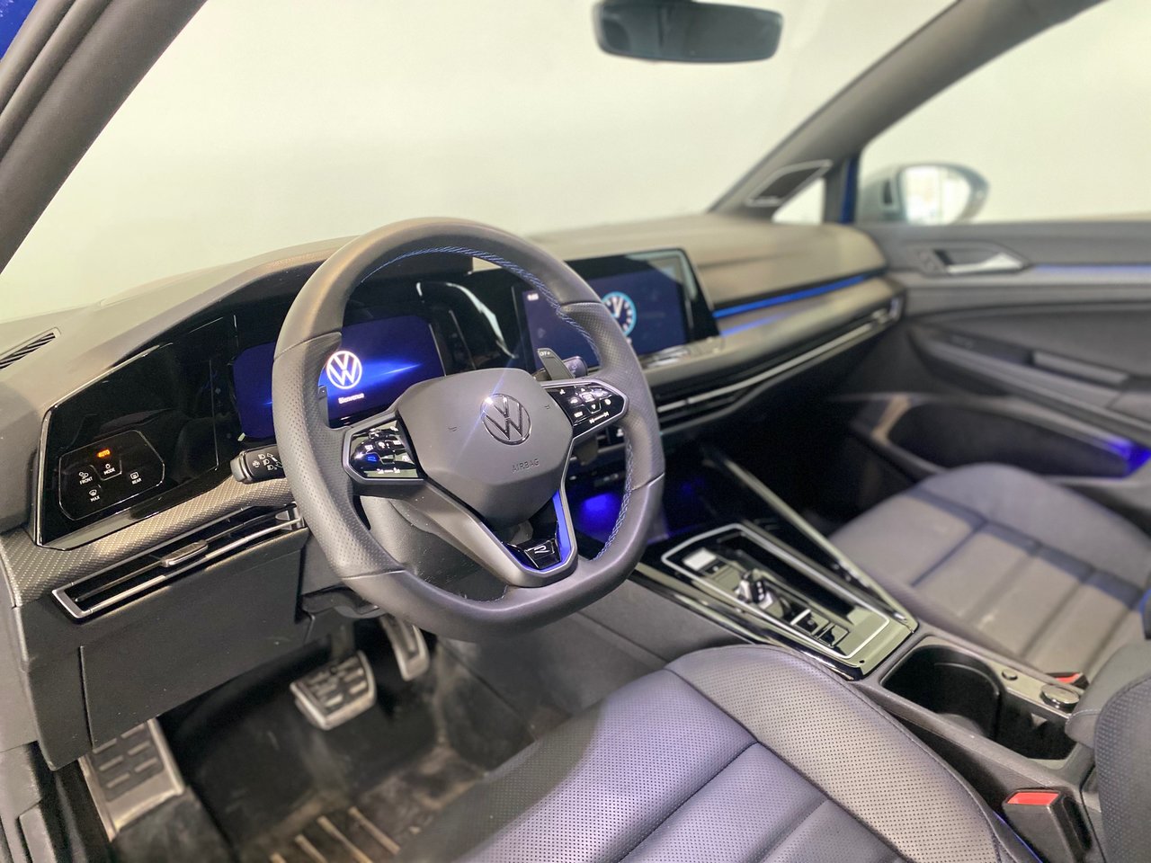 Volkswagen Golf R R + DSG + CARPLAY + CAMERA + 333 HP + WOW +++ 2024