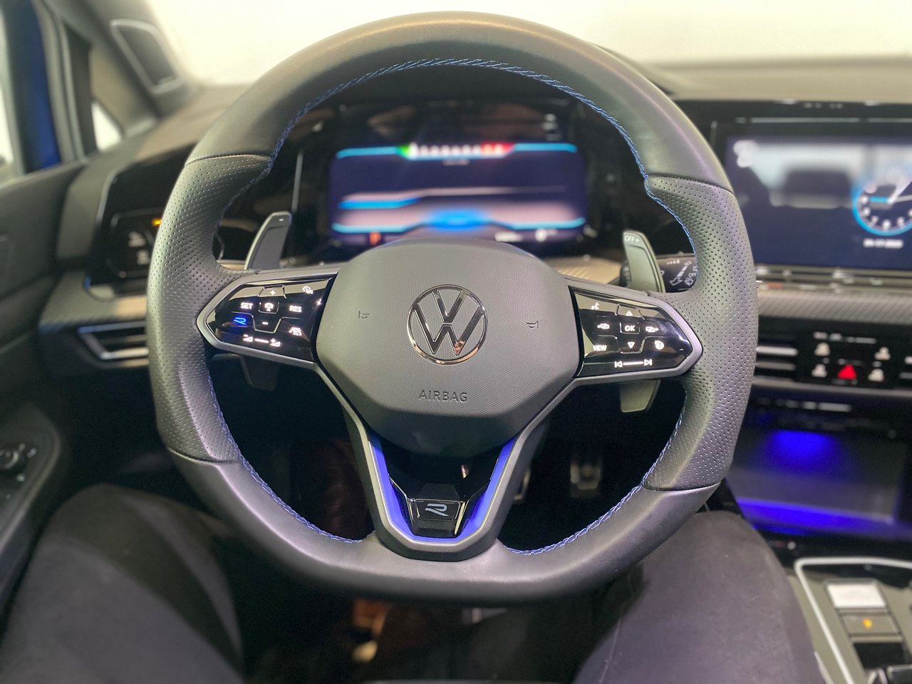 Volkswagen Golf R R + DSG + CARPLAY + CAMERA + 333 HP + WOW +++ 2024