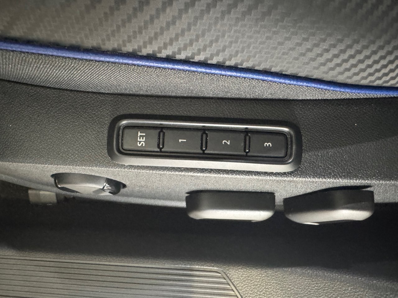 Volkswagen Golf R TOIT + CUIR + CARPLAY + 1 PROPRIO + WOW!+++ 2024