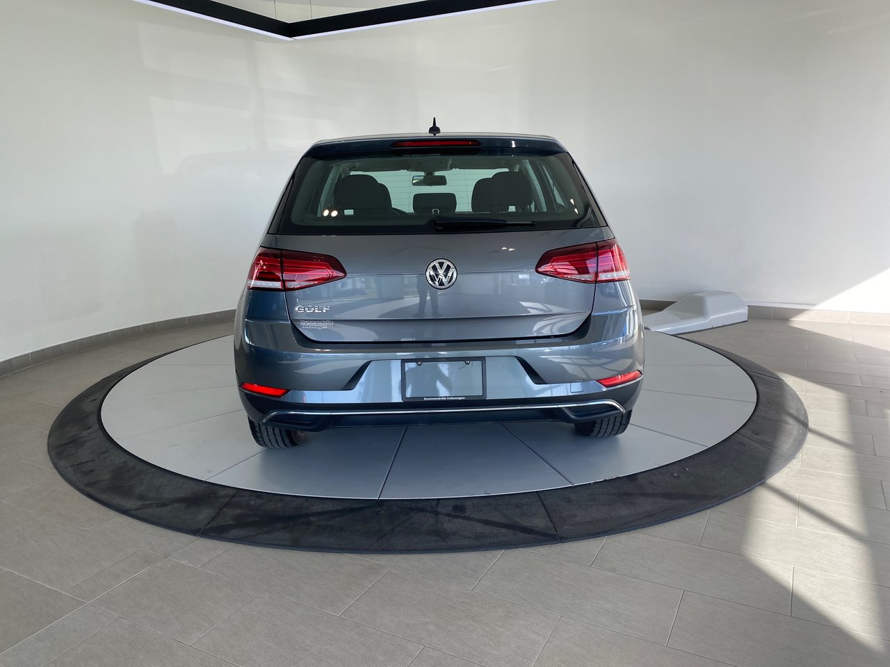Volkswagen Golf COMFORTLINE + A/C + CARPLAY + CAMERA + BAS KM +++ 2019