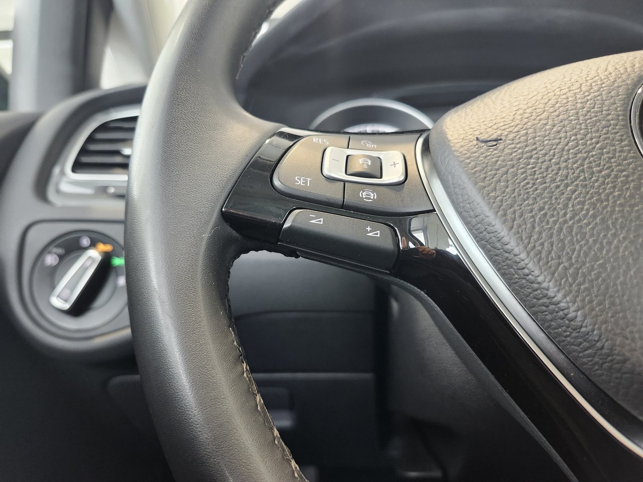 2021 Volkswagen Golf HIGHLINE + CUIR + TOIT + CARPLAY + CAMÉRA + WOW +