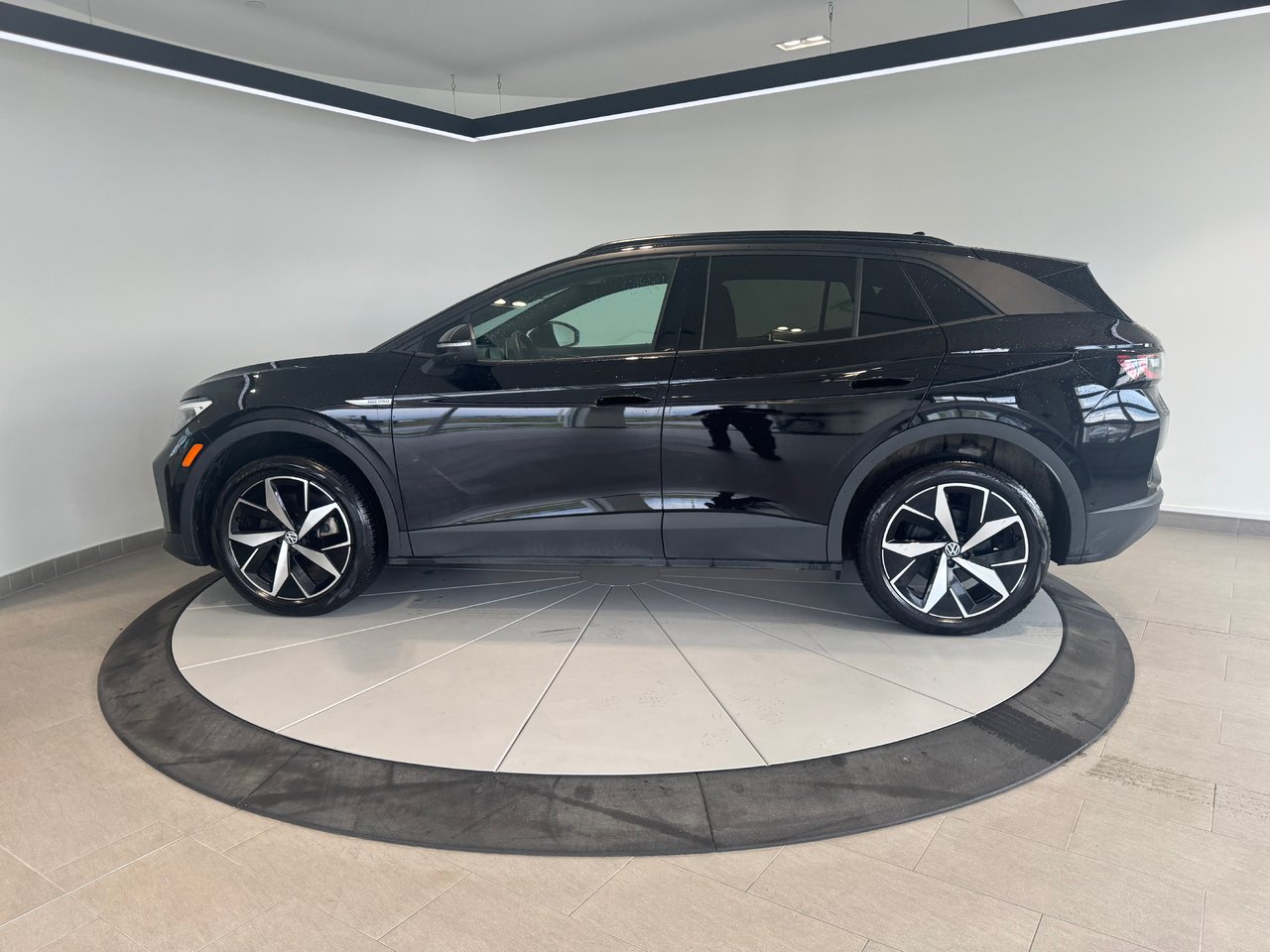 Volkswagen ID.4 Pro + AWD + 82 KW/H + 468 KM + WOW +++ 2024