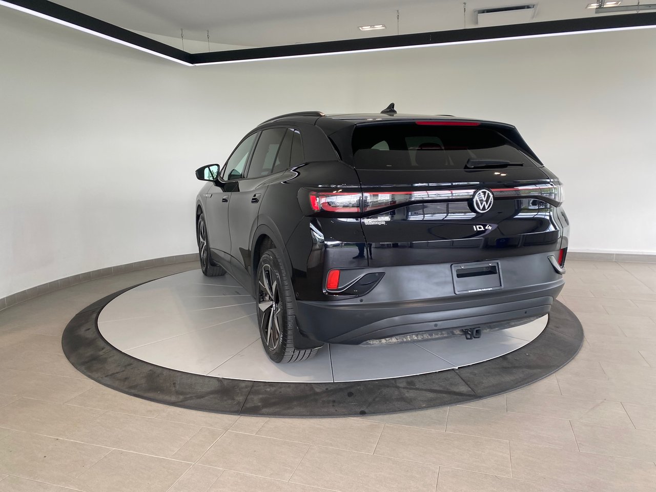 Volkswagen ID.4 PRO S + AWD + CARPLAY + CAMERA + GPS+TOIT+ WOW+++ 2024