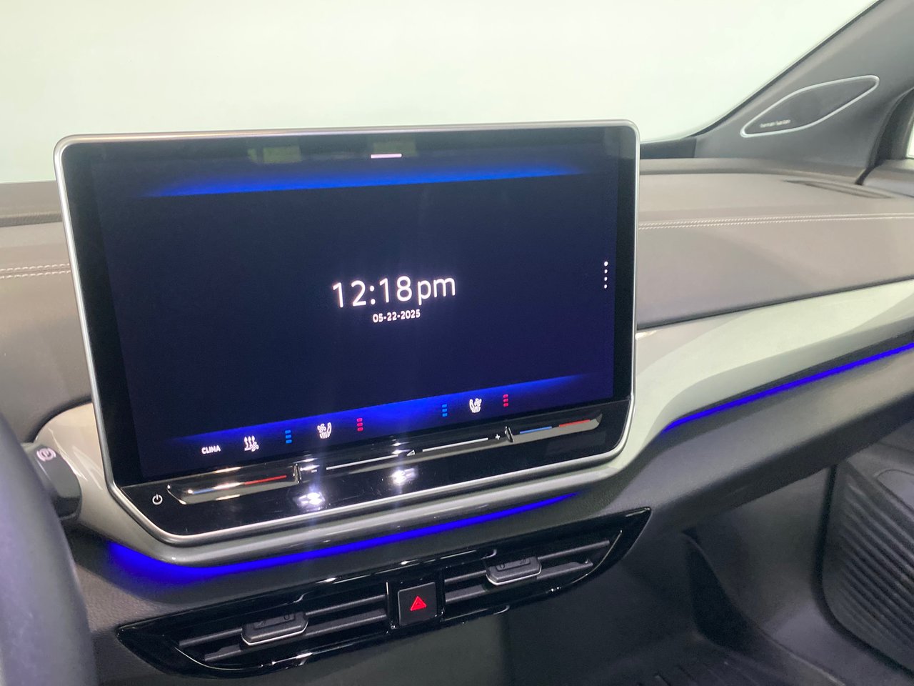 Volkswagen ID.4 PRO S + AWD + CARPLAY + CAMERA + GPS+TOIT+ WOW+++ 2024
