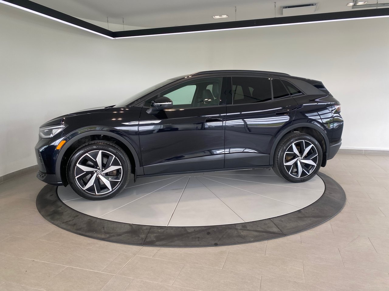 Volkswagen ID.4 PRO S + AWD + CARPLAY + CAMERA + GPS+TOIT+ WOW+++ 2024