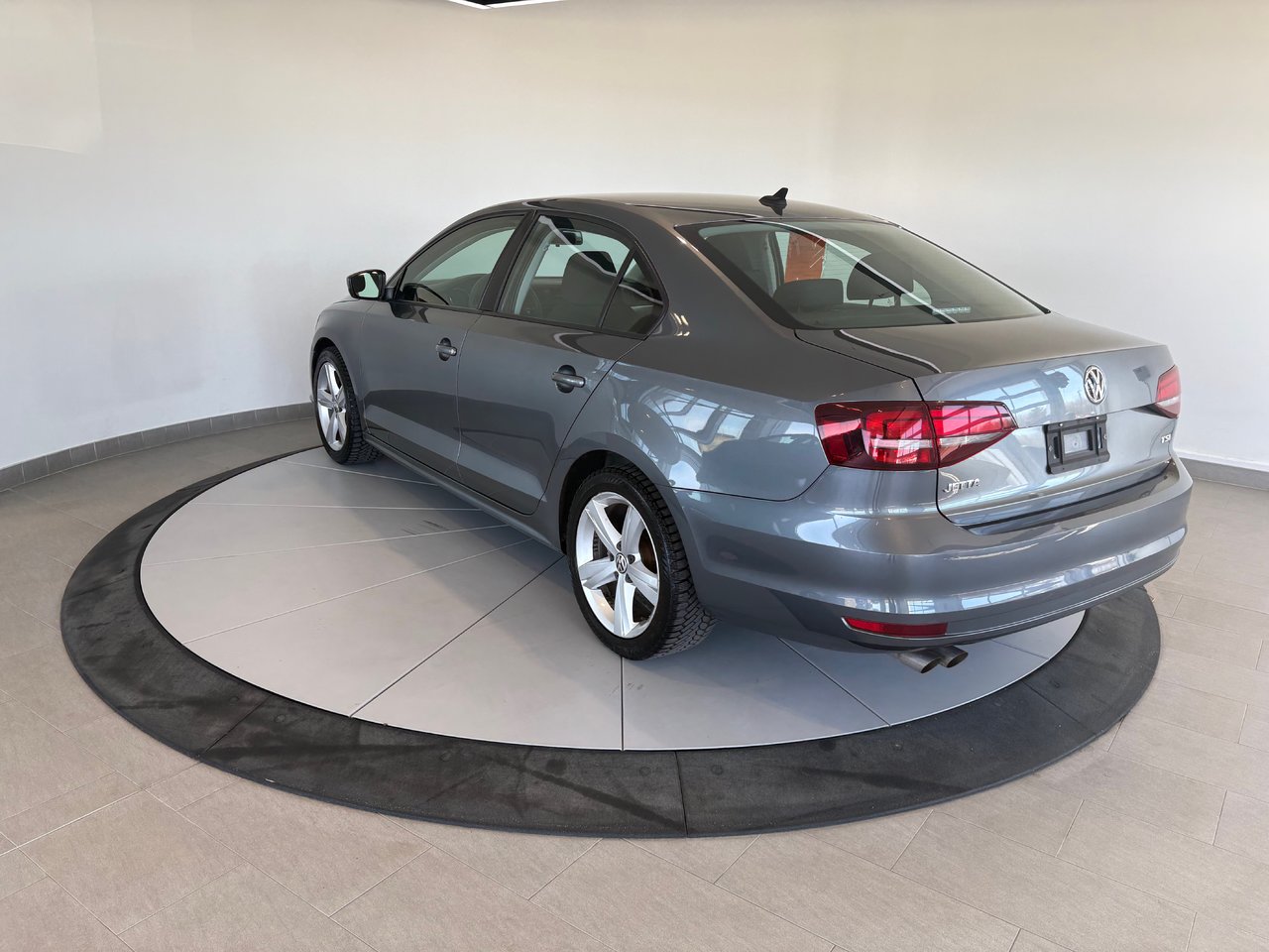 2017 Volkswagen Jetta Sedan Trendline+ A/C + MAGS + BLUETOOTH + CAMERA + WOW +