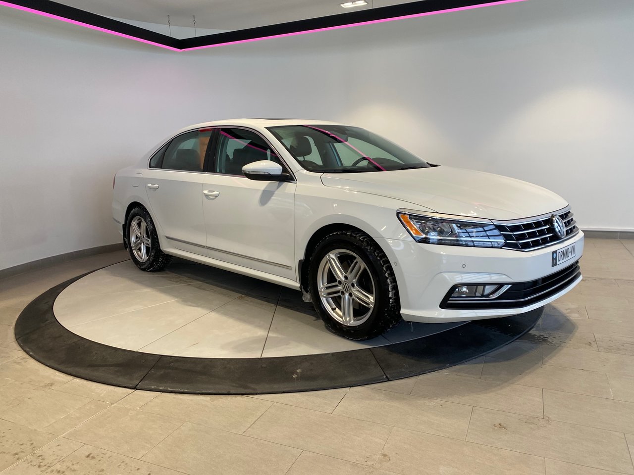 2018 Volkswagen Passat Highline + TOIT + CUIR + CAMERA + WOW ++