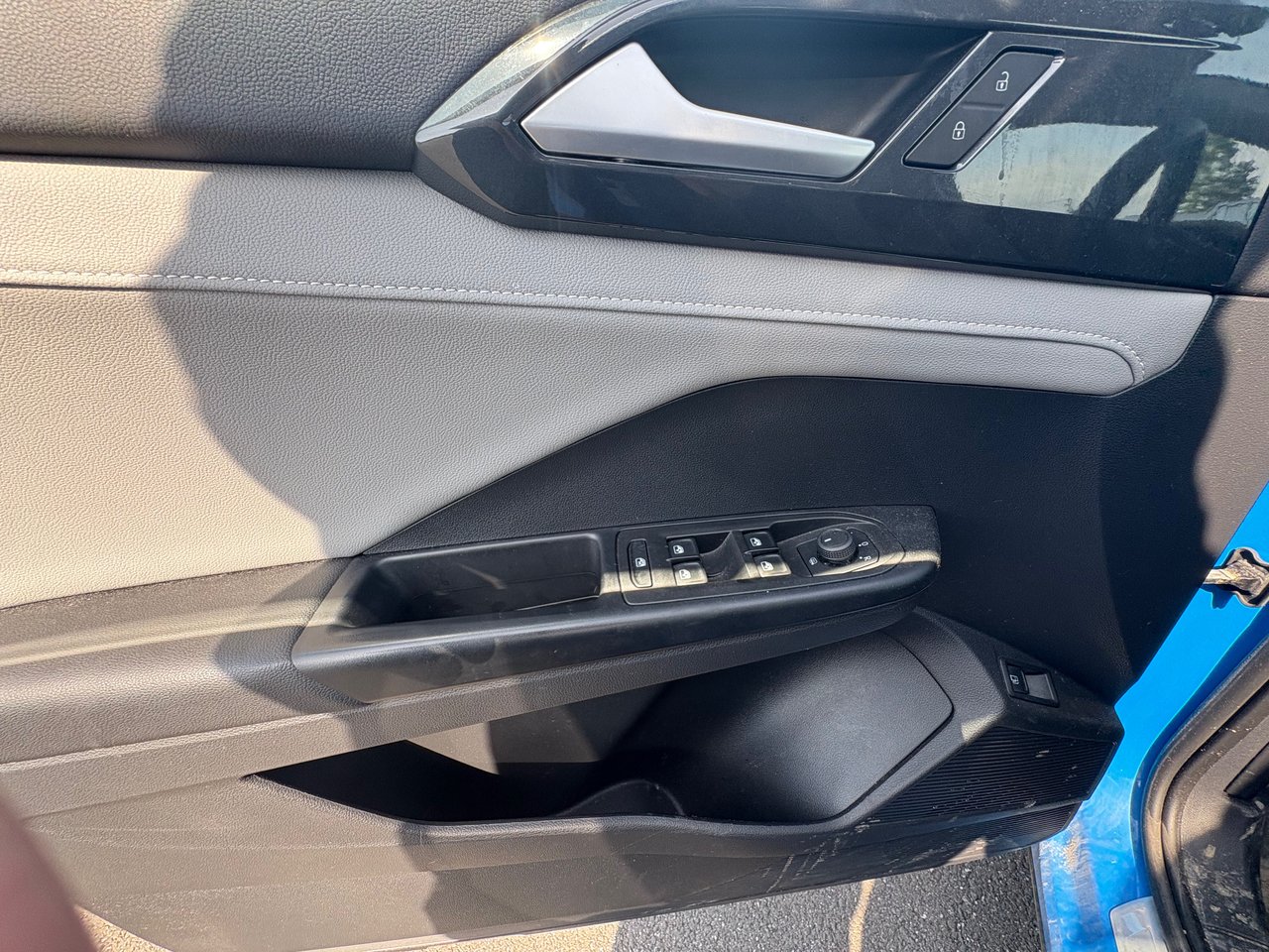 2022 Volkswagen Taos Highline + 4MOTION + CUIR + CARPLAY + NAV + WOW!++