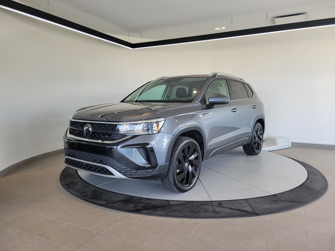 Volkswagen Taos Comfortline + TOIT + CUIR + AWD + CARPLAY + WOW ++ 2024