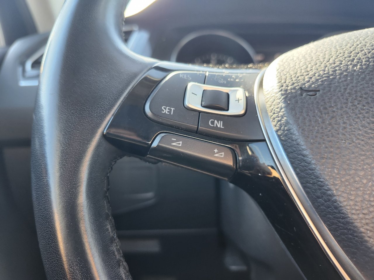 Volkswagen Tiguan Comfortline+ TOIT+ VITRES TEINTEES+ CUIR+ WOW++ 2018