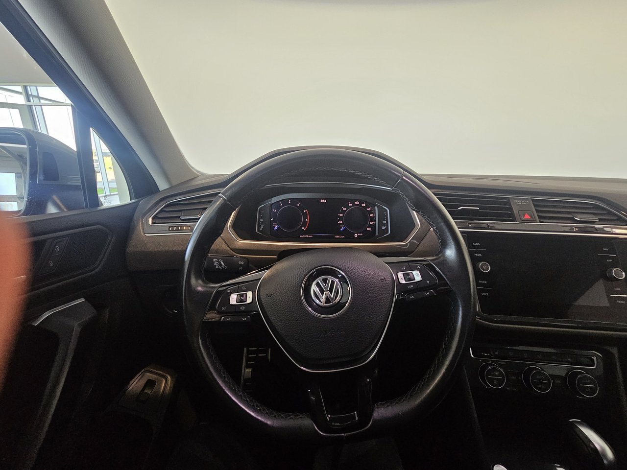2021 Volkswagen Tiguan UNITED 4 MOTION + AC + CARPLAY + CAMERA + WOW !+++