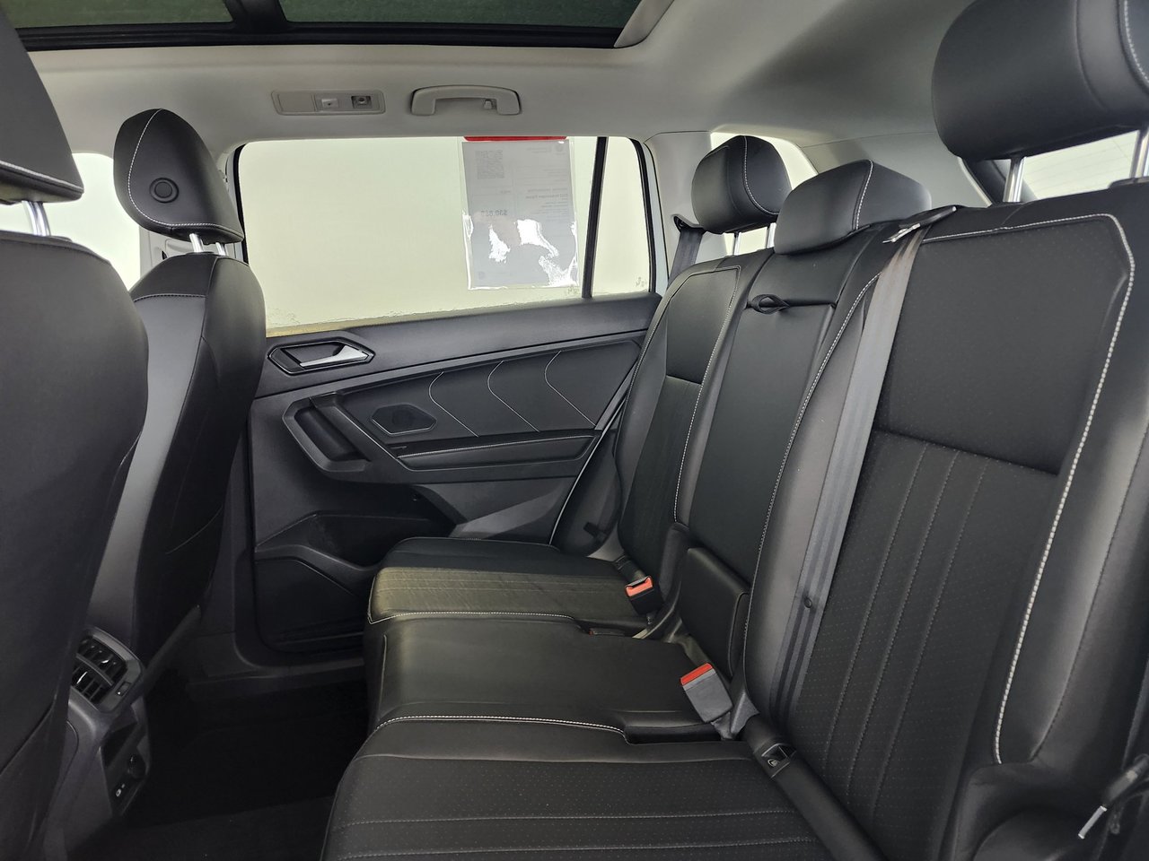 Volkswagen Tiguan Comfortline + CUIR + TOIT + CARPLAY  + A/C + WOW 2022