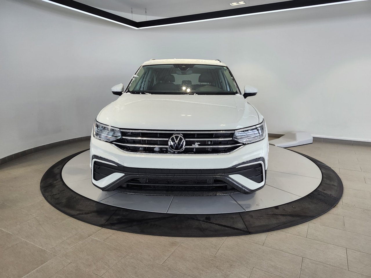 Volkswagen Tiguan Comfortline + CUIR + TOIT + CARPLAY  + A/C + WOW 2022