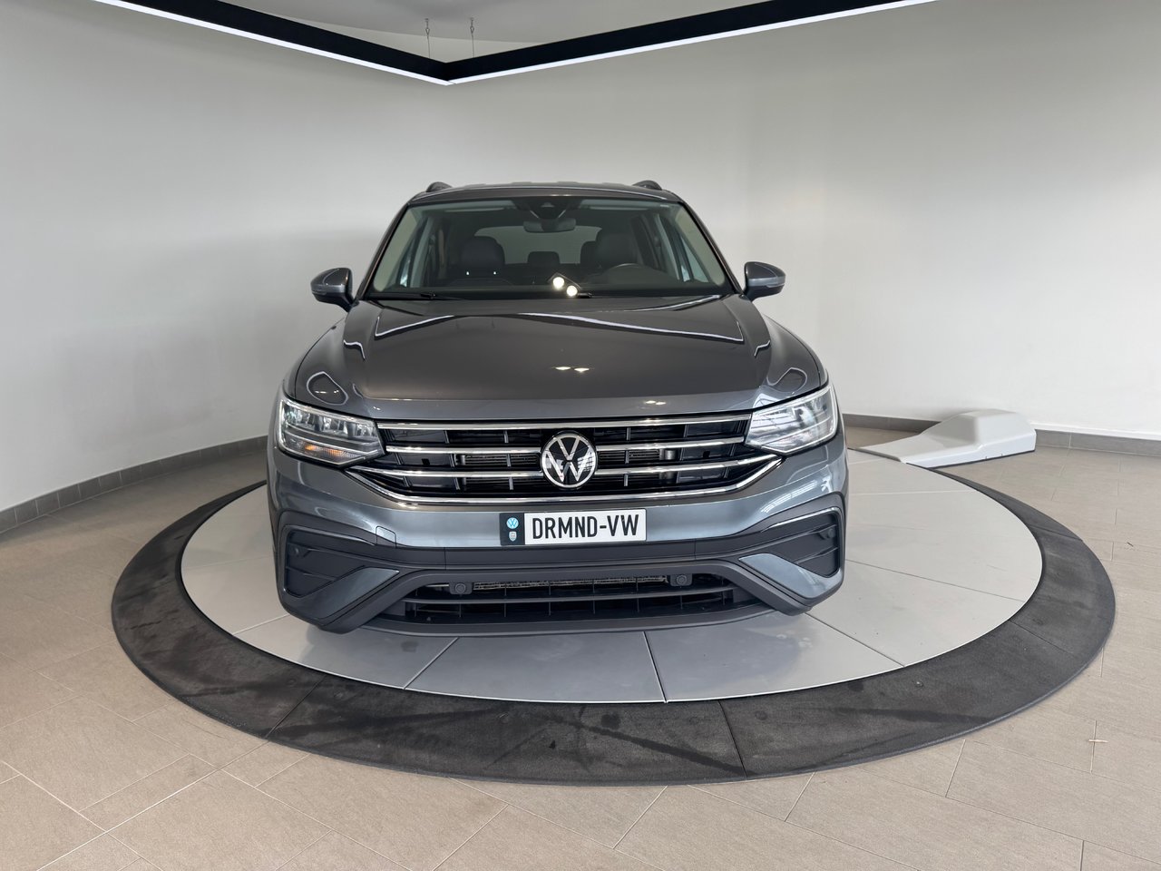 2022 Volkswagen Tiguan Comfortline + CUIR + CARPLAY + A/C + AWD + WOW ++