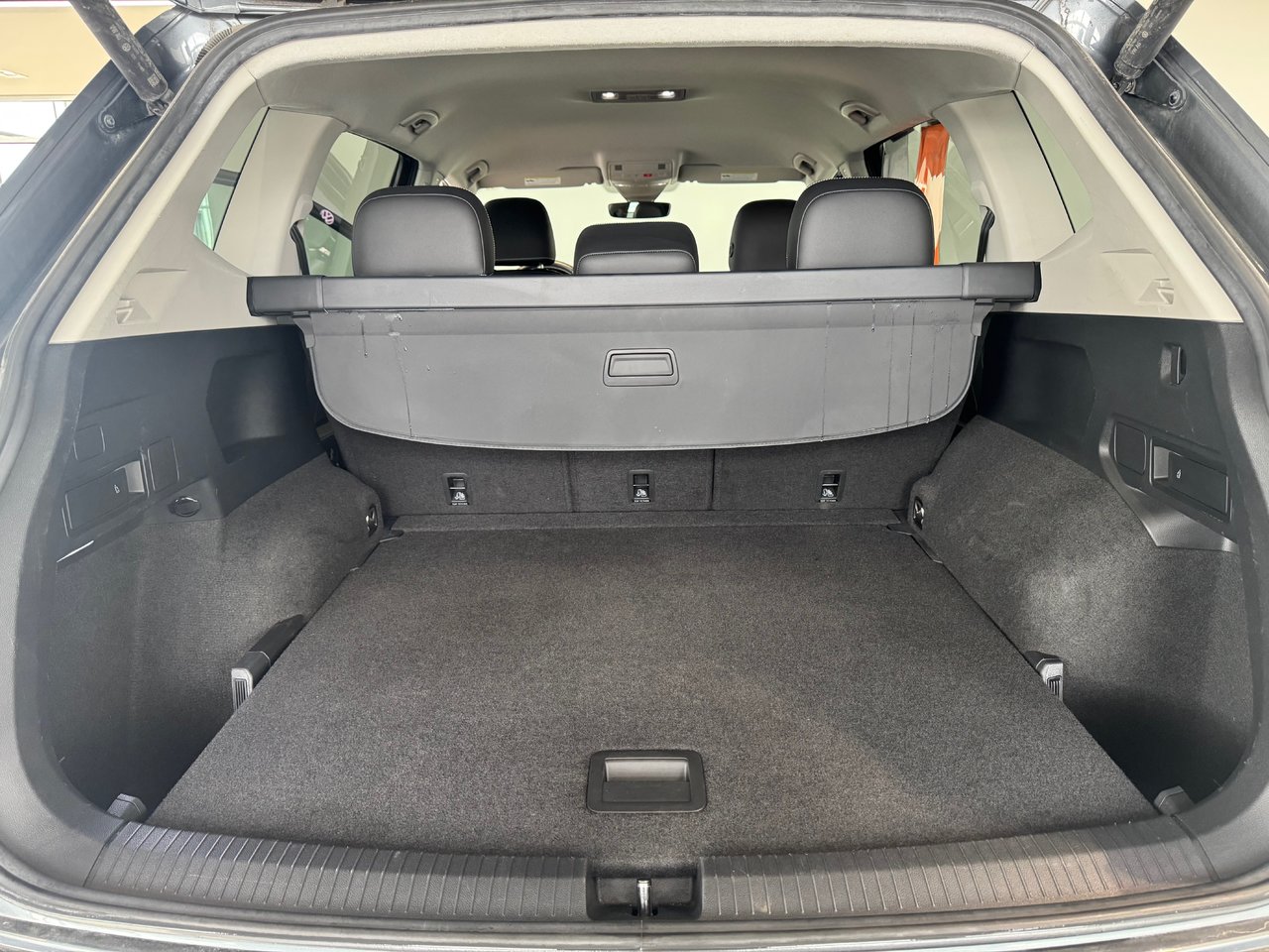 2022 Volkswagen Tiguan Comfortline + CUIR + CARPLAY + A/C + AWD + WOW ++