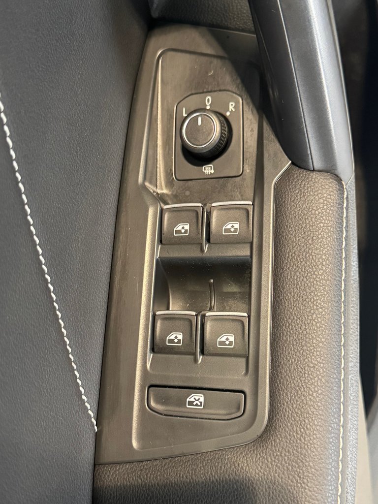 2022 Volkswagen Tiguan Comfortline + CUIR + CARPLAY + A/C + AWD + WOW ++