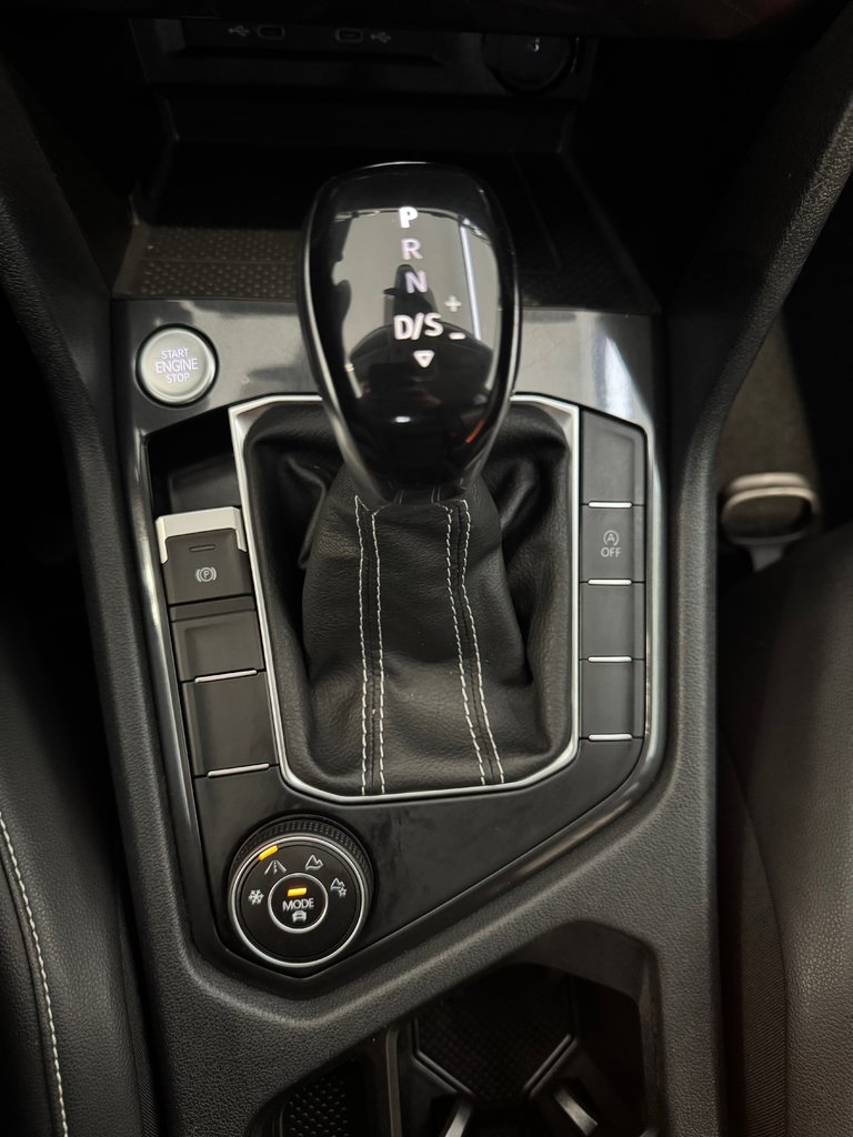 2022 Volkswagen Tiguan Comfortline + CUIR + CARPLAY + A/C + AWD + WOW ++