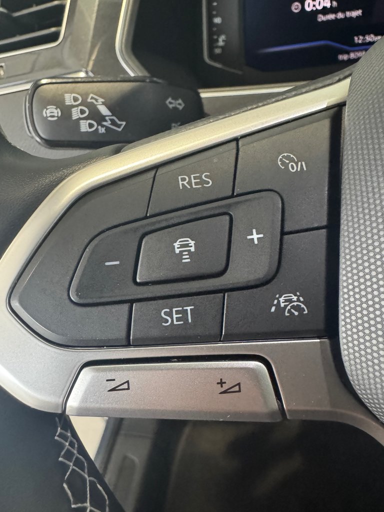 2022 Volkswagen Tiguan Comfortline + CUIR + CARPLAY + A/C + AWD + WOW ++
