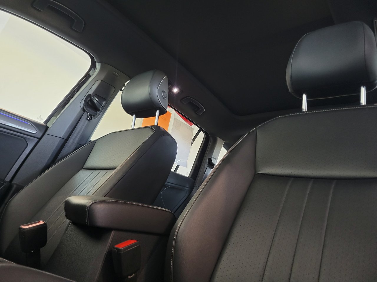 Volkswagen Tiguan Comfortline R-Line Black Edition+ CUIR+TOIT+WOW+++ 2022