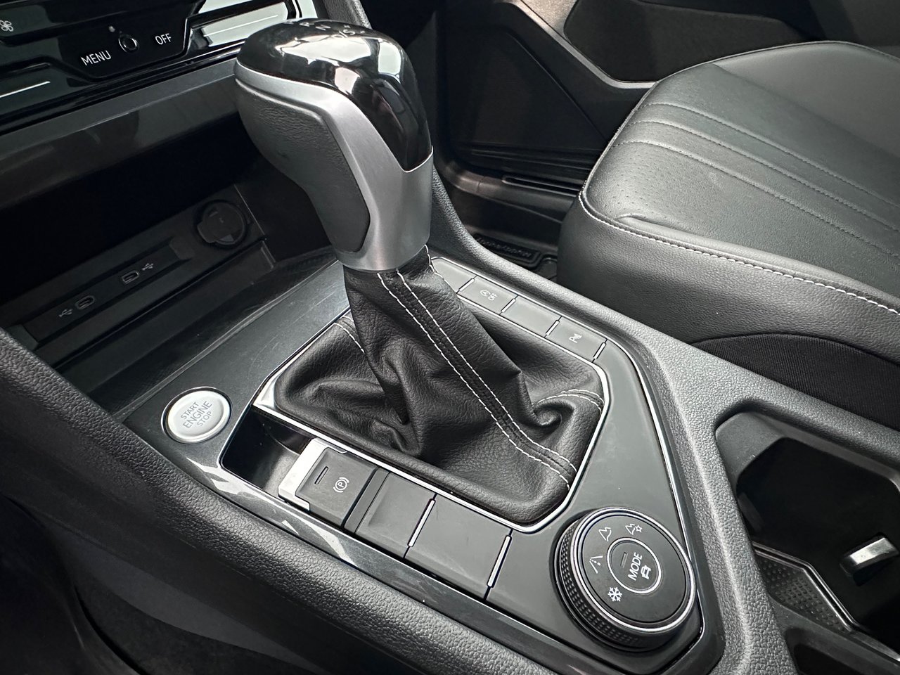 Volkswagen Tiguan Comfortline R-Line Black Edition 2023