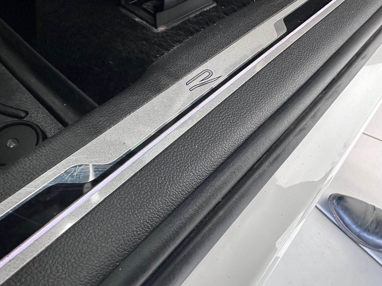 Volkswagen Tiguan Comfortline R-Line Black Edition 2023