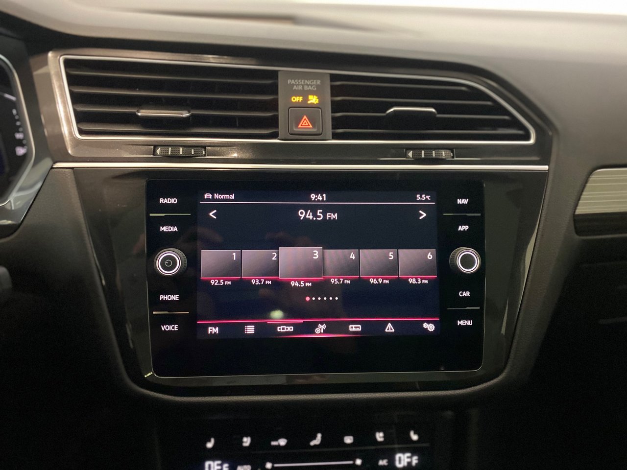 Volkswagen Tiguan Highline R-Line + CARPLAY + TOIT + CUIR + WOW +++ 2024