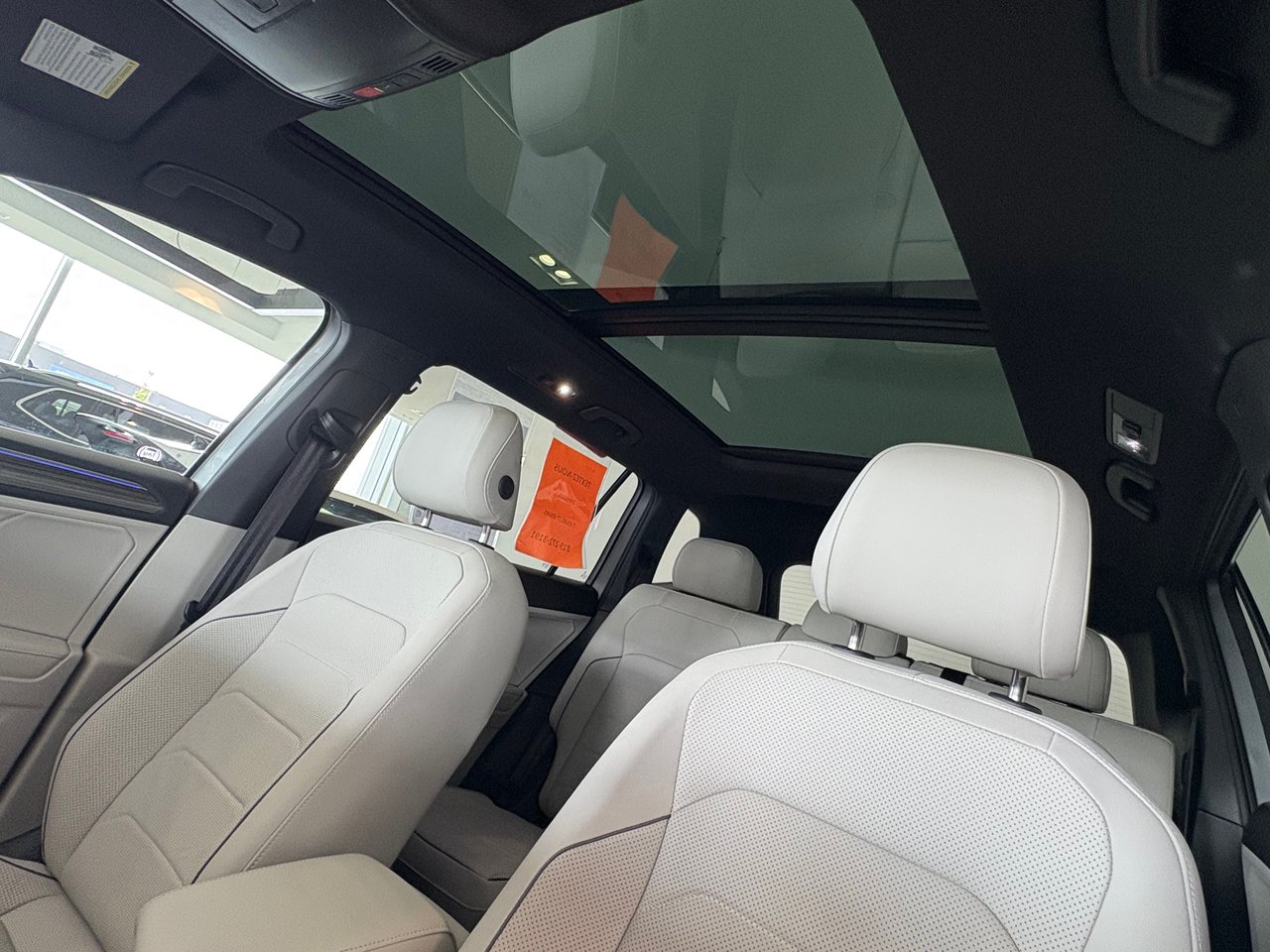 Volkswagen Tiguan Highline R-Line + CUIR + CARPLAY + CAMERA + WOW!++ 2024