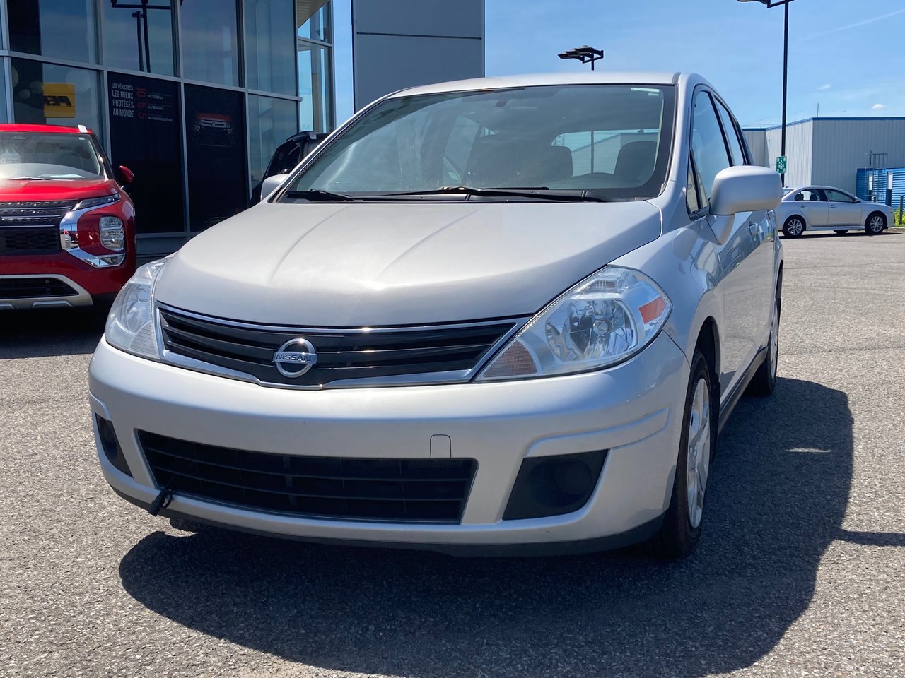 Nissan versa 2012