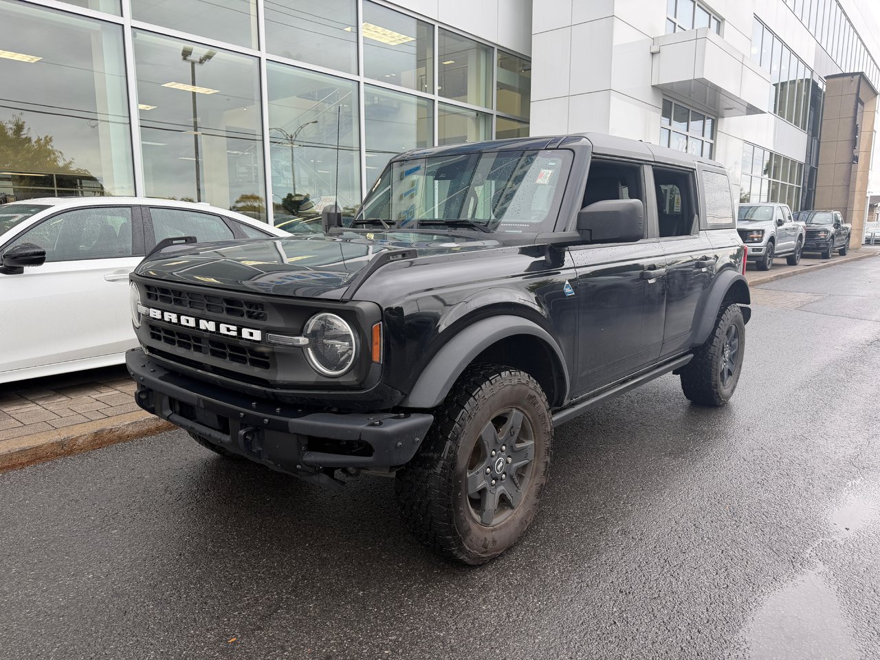 Shadow Black 2024 Ford Bronco SUV / Crossover Four-Wheel Drive