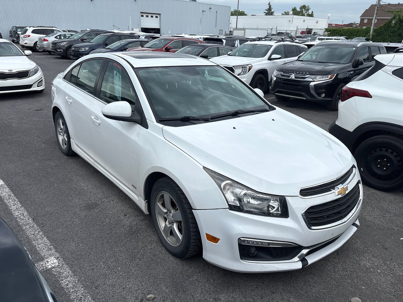 White 2016 Chevrolet Cruze Limited 1LT FWD Sedan Front-Wheel Drive Automatic