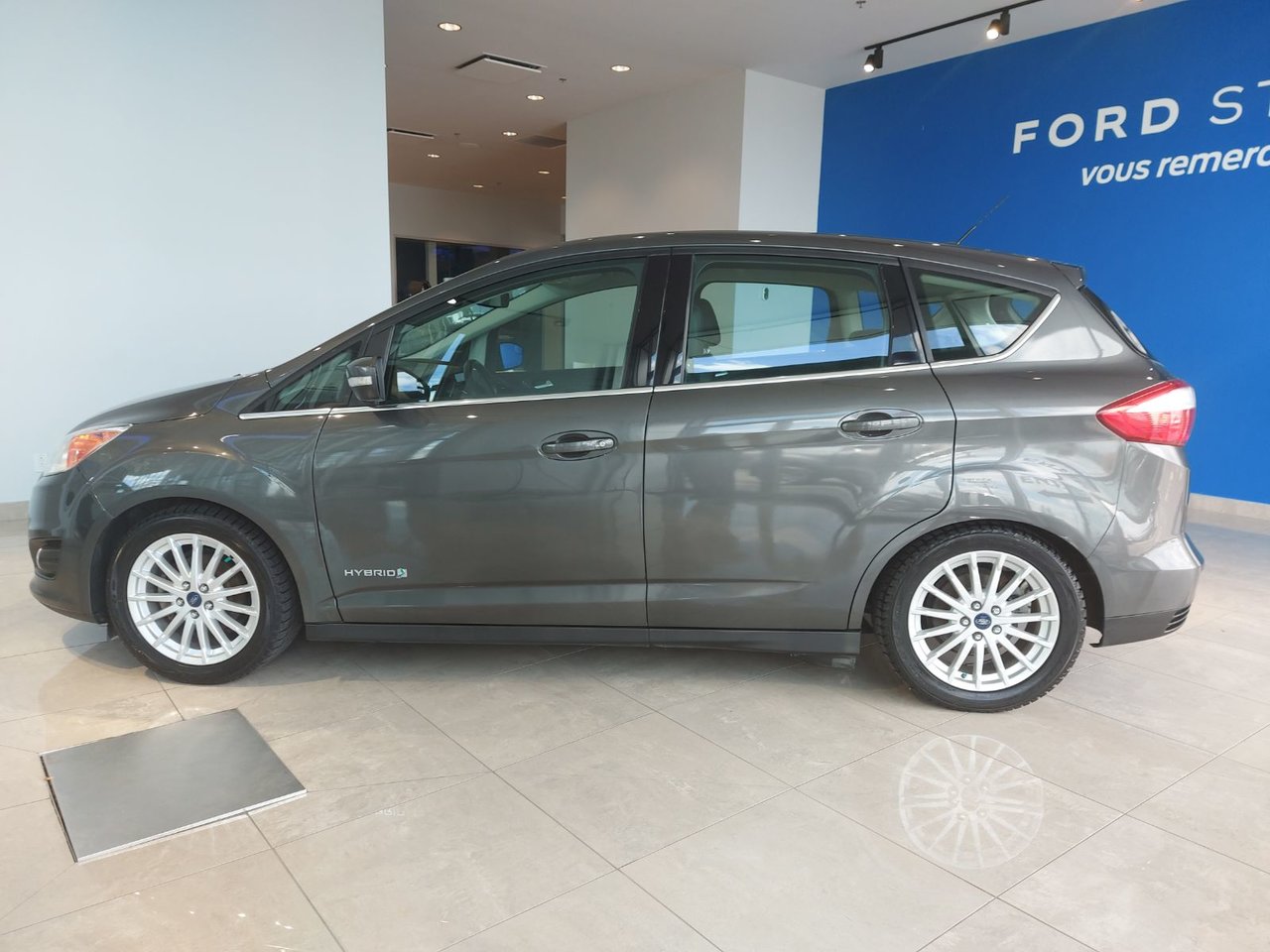 Used And Pre Owned 16 Ford C Max For Sale At Otogo Used And Pre Owned 16 Ford C Max For Sale At Otogo