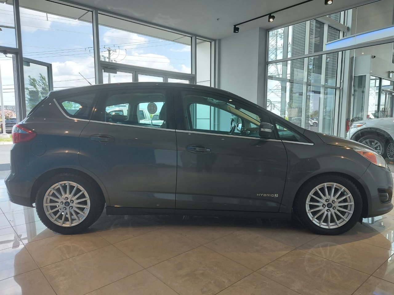 Used And Pre Owned 16 Ford C Max For Sale At Otogo