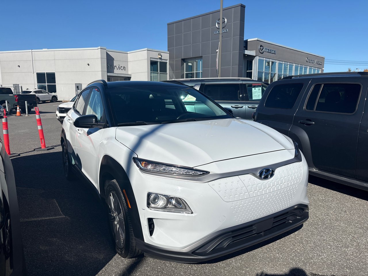 White 2021 Hyundai Kona Electric SUV / Crossover  Automatic