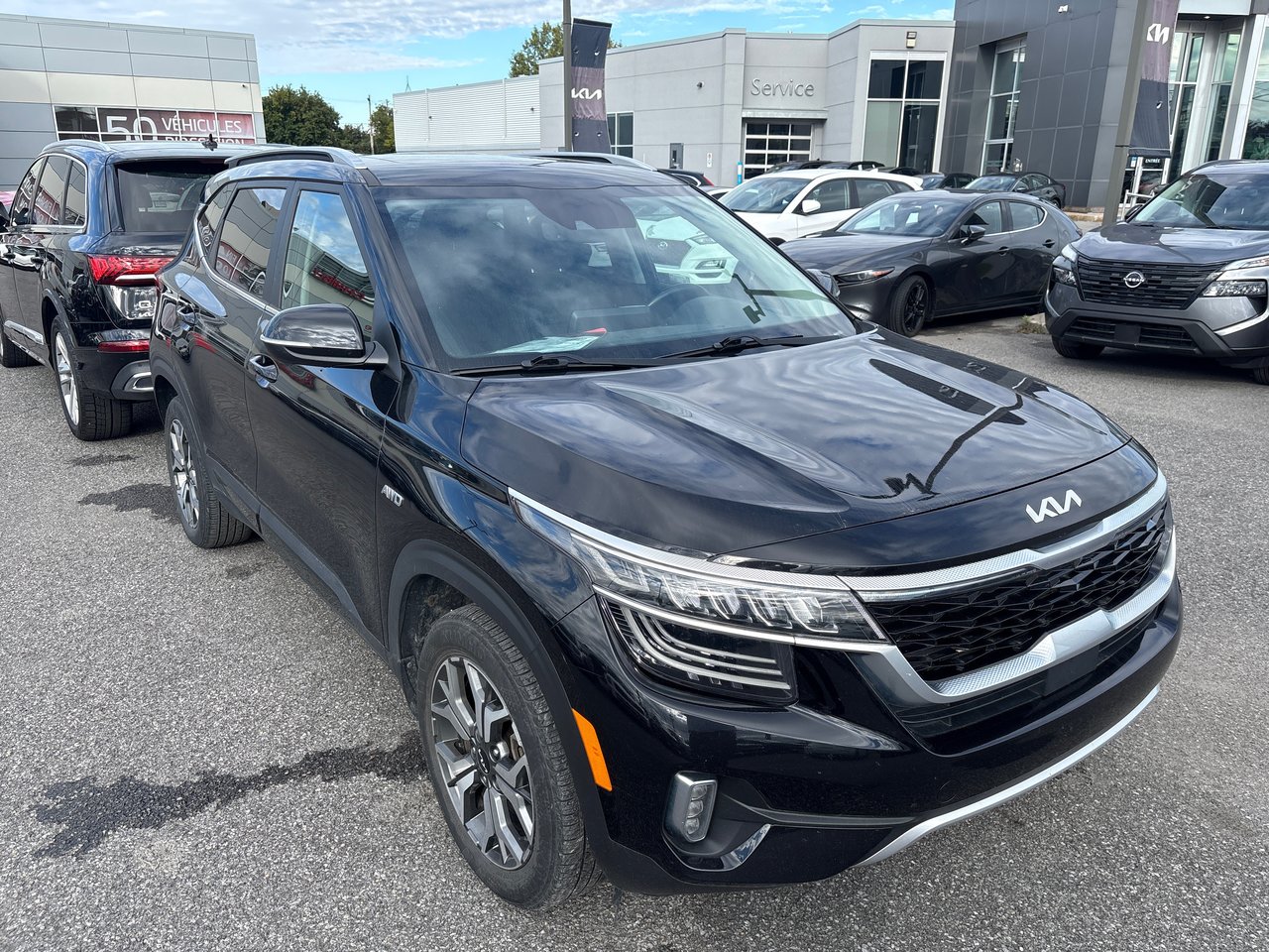 Black 2023 Kia Seltos SUV / Crossover  Automatic