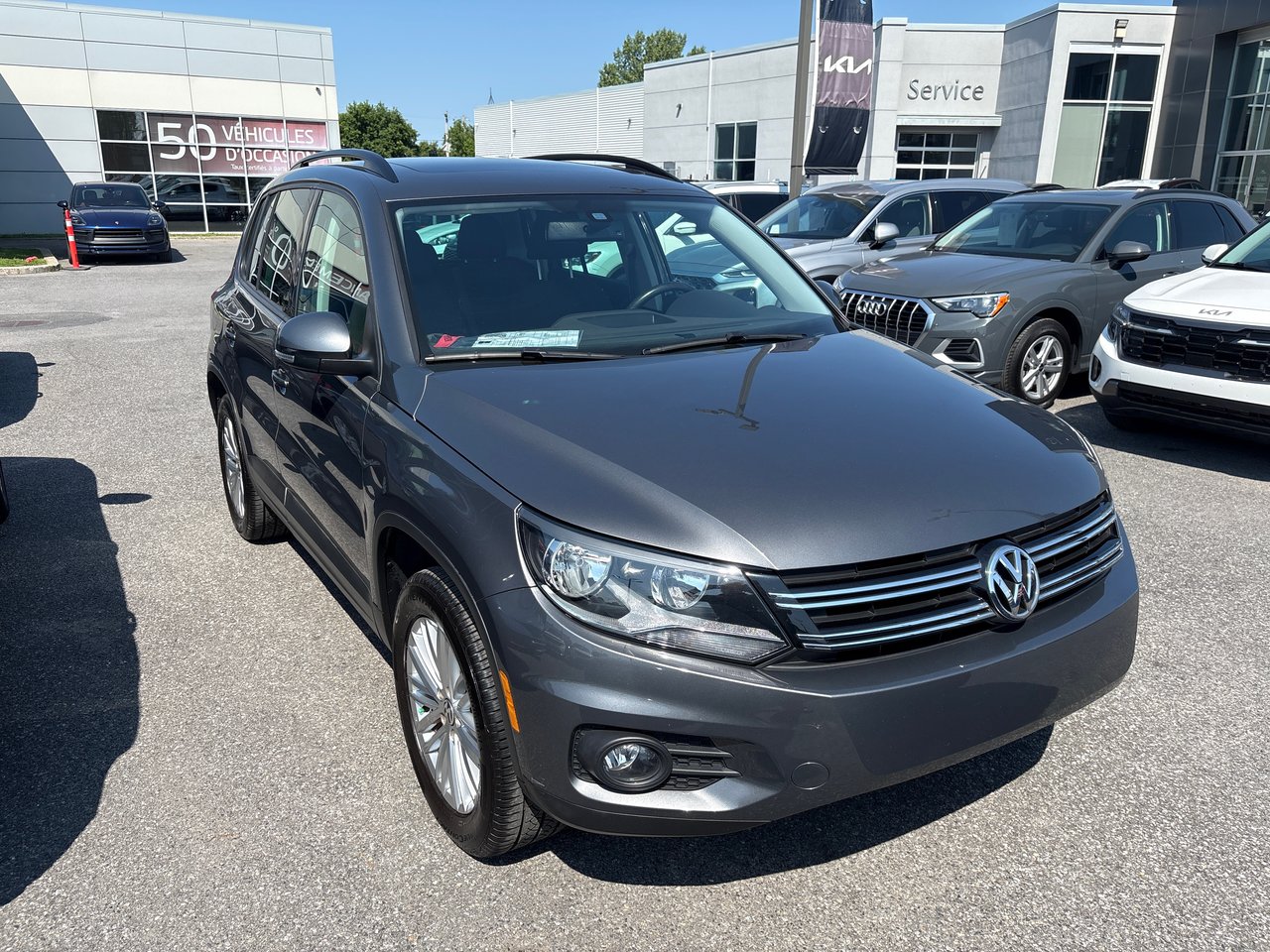 Black (Charcoal) 2016 Volkswagen Tiguan SUV / Crossover  Automatic