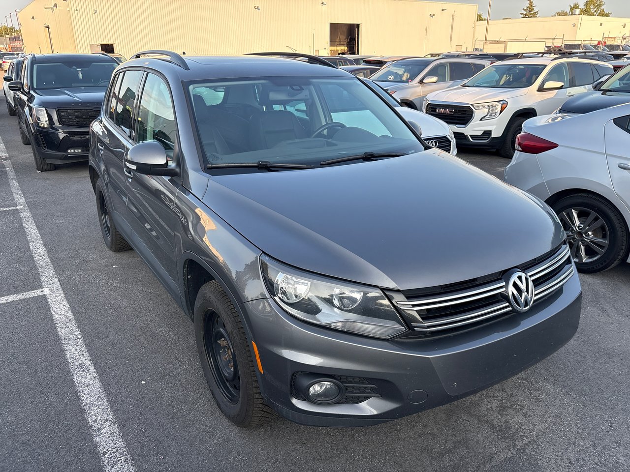 Black (Charcoal) 2017 Volkswagen Tiguan SUV / Crossover All-Wheel Drive Automatic