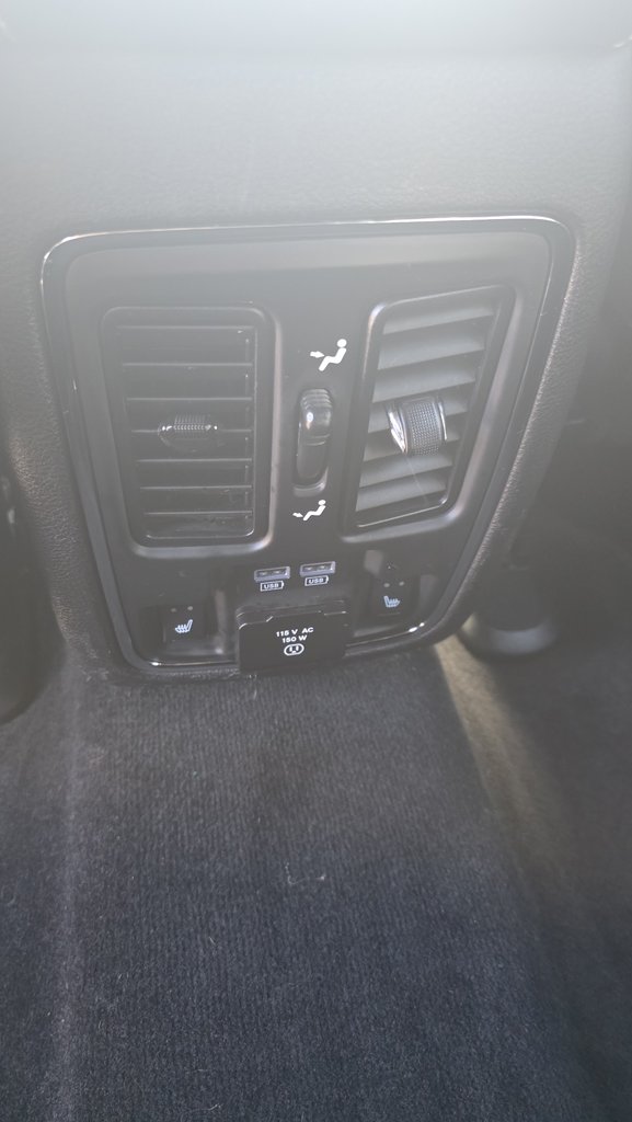 Jeep Grand Cherokee Overland 2014-31