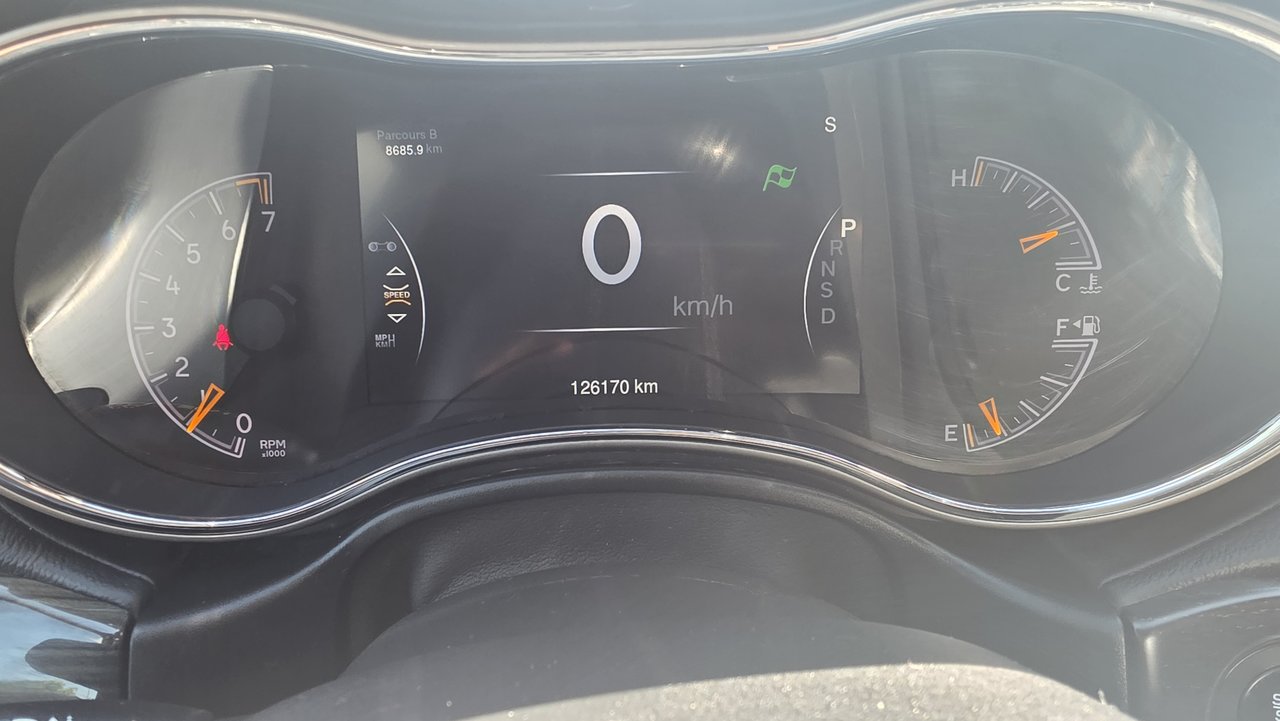 Jeep Grand Cherokee Overland 2014-28