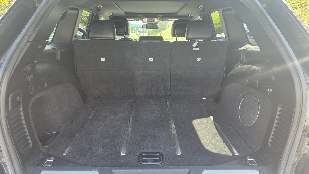 Jeep Grand Cherokee Overland 2014-32