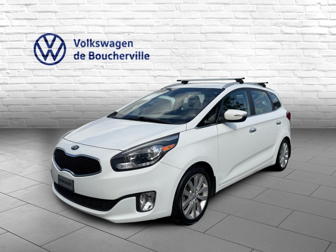 Polar 2014 Kia Rondo SUV / Crossover  Automatic
