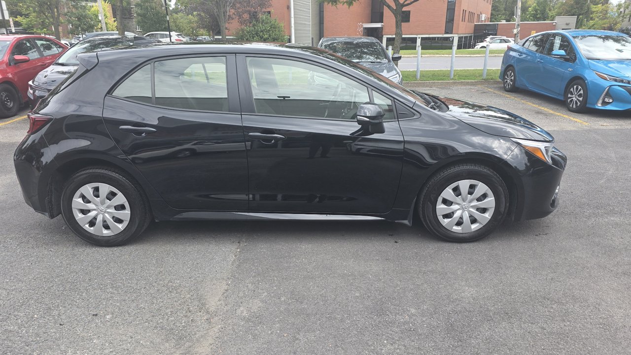 Toyota Corolla Hatchback SE 2025-3