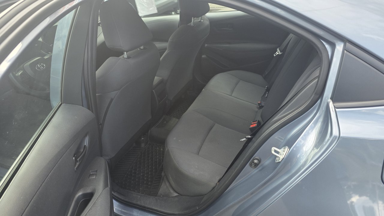 2022 Toyota Corolla LE-8