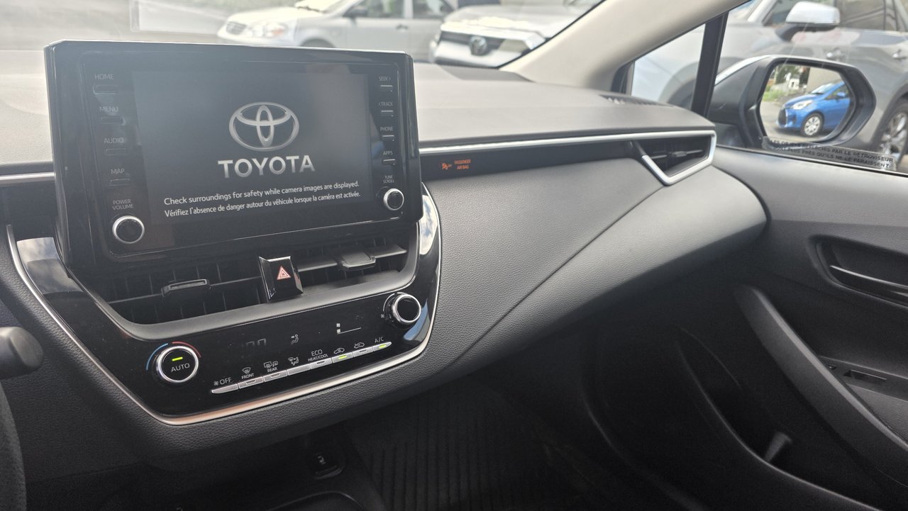 2022 Toyota Corolla LE-10