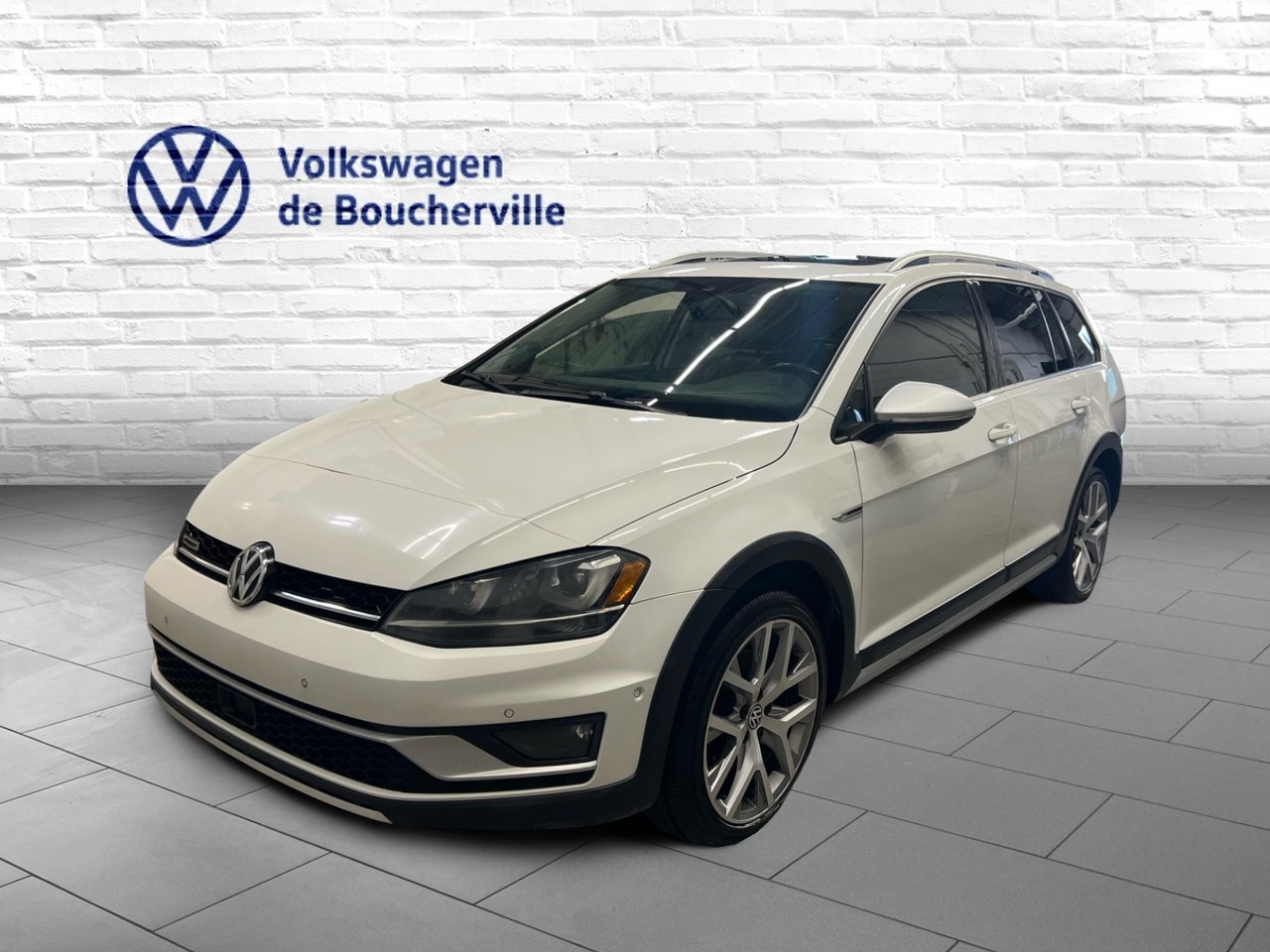 Pure White 2017 Volkswagen Golf Alltrack Wagon Automatic