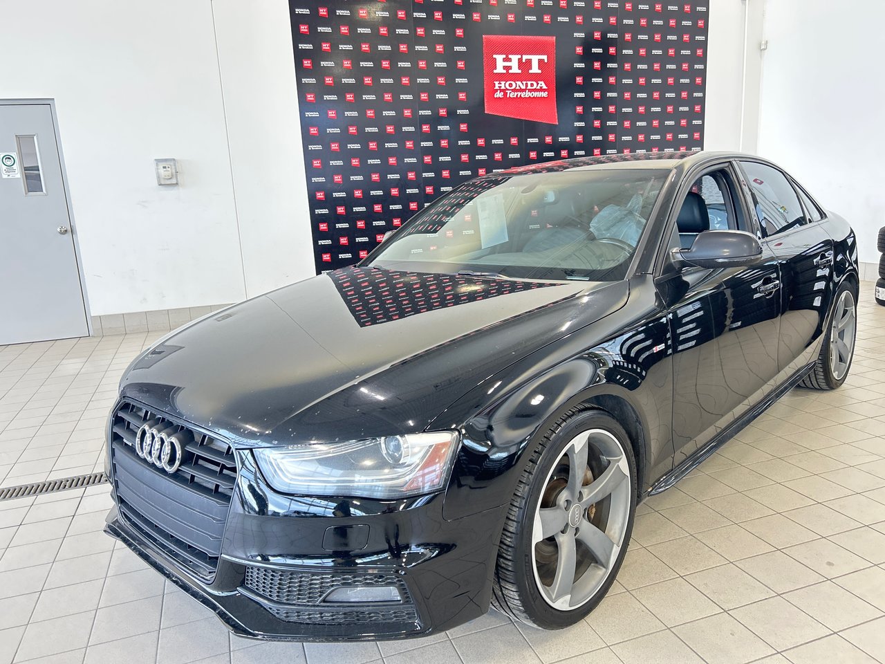 2014 Audi A4 Progressiv-0