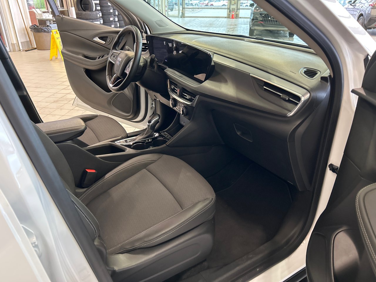 Buick Encore GX Preferred 2024-11