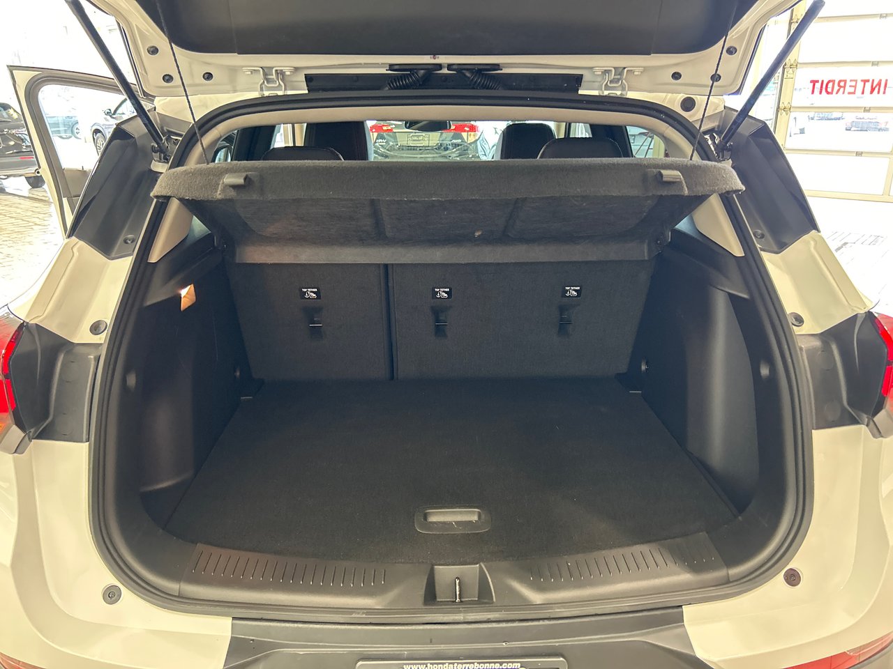 Buick Encore GX Preferred 2024-8