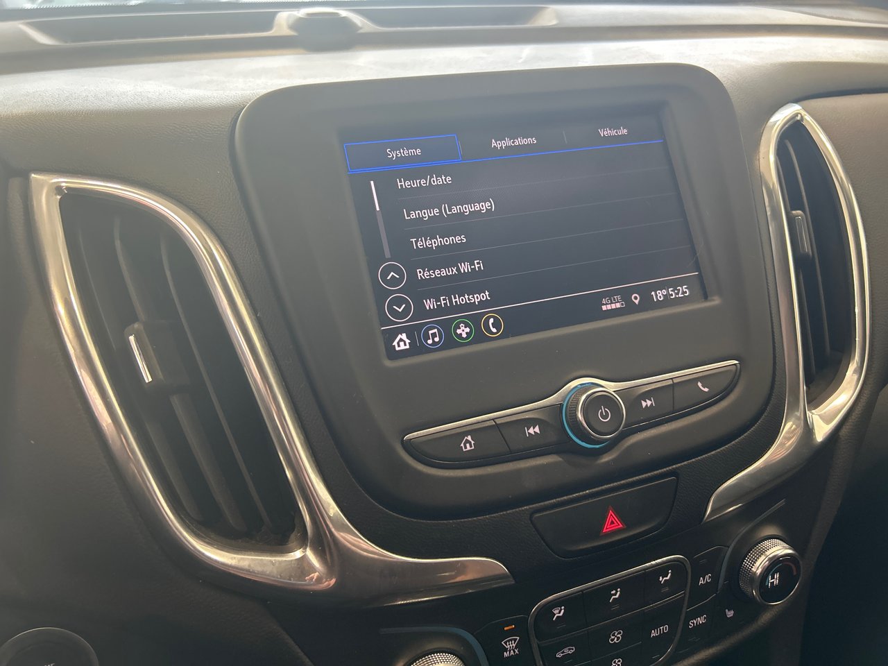 2021 Chevrolet Equinox LT-27